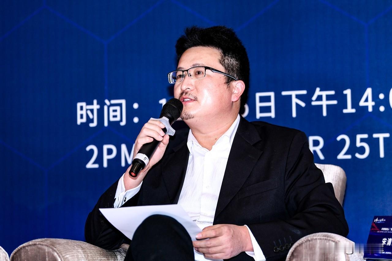 谢谢各位朋友的关心，我一贯的处世原则：与任何人和解，从来不存在和解不和解的问题。