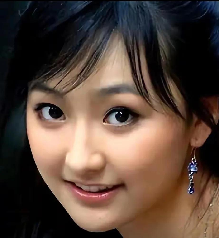 当别的女星都在事业领域大展拳脚时，辛月却做出了不同选择——嫁给大13岁的演员于震