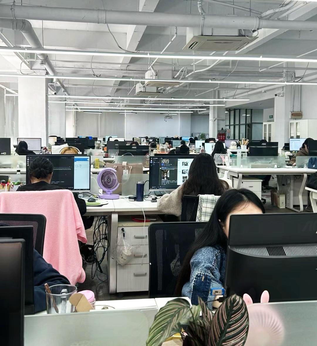 为什么一定要懂人情世故？

1、找领导确认事情 
新人:领导，有个事我要跟你确认