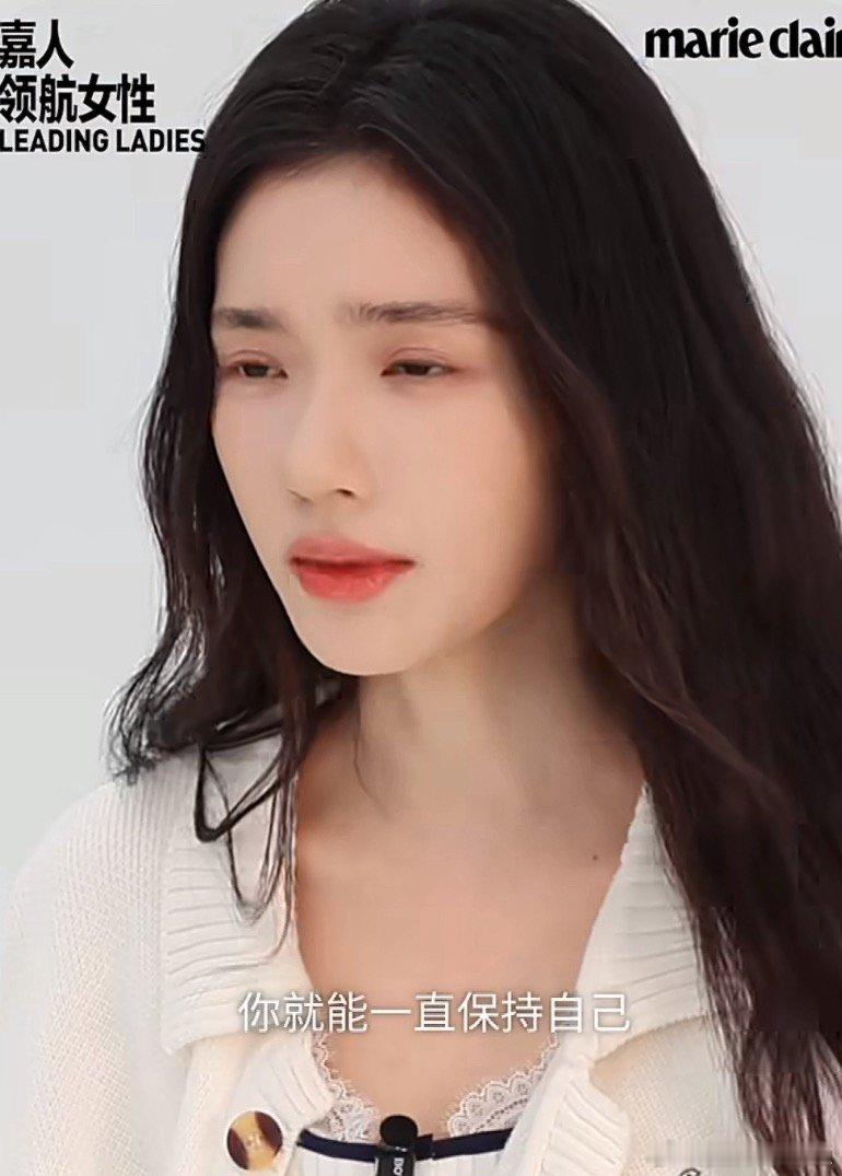 林允瘦到打不动网球身高169体重96斤，怎么就打不动网球？这也不是瘦得多么可怕吧