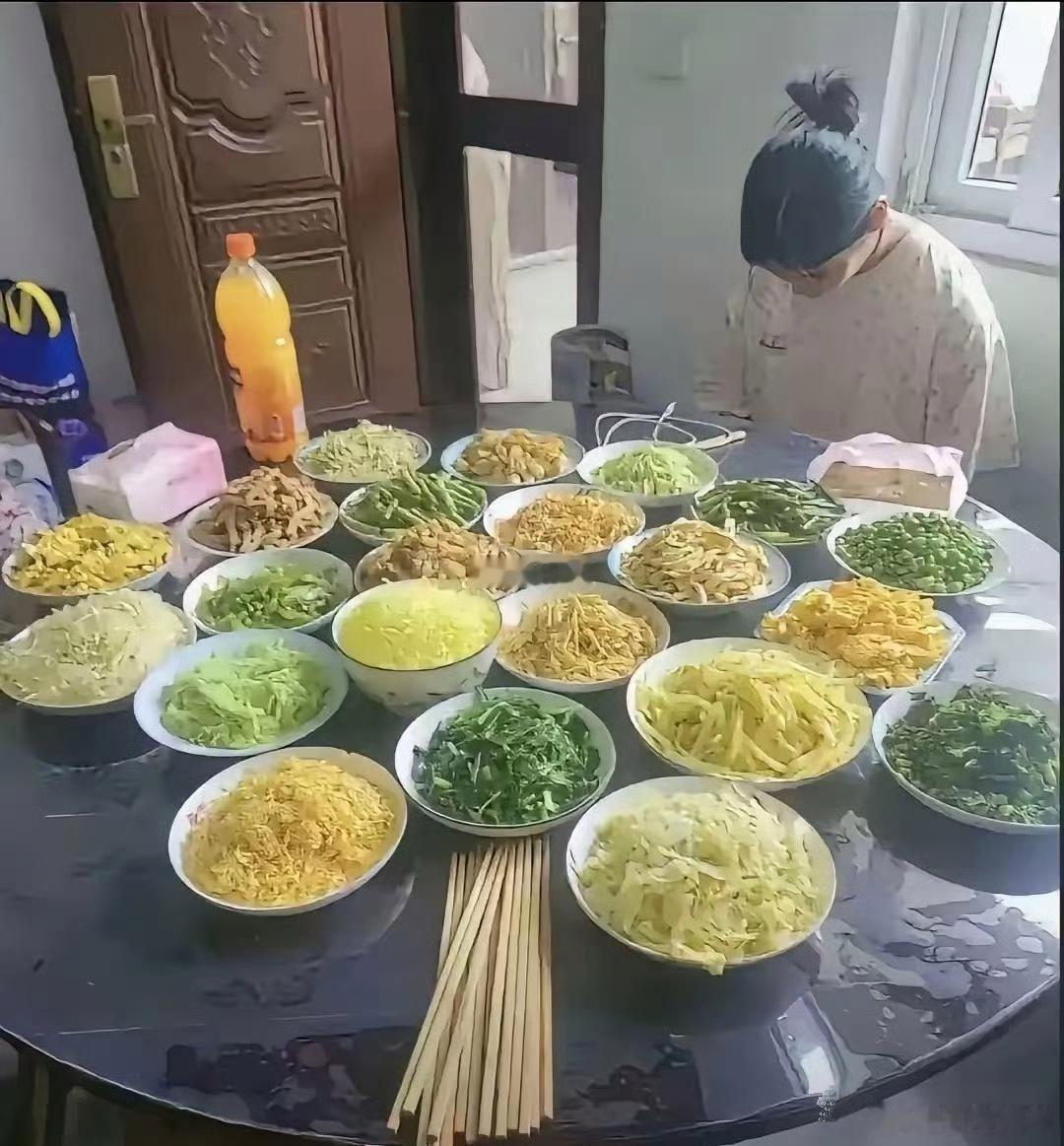 第一次去女友家她说父母吃素 ​​​