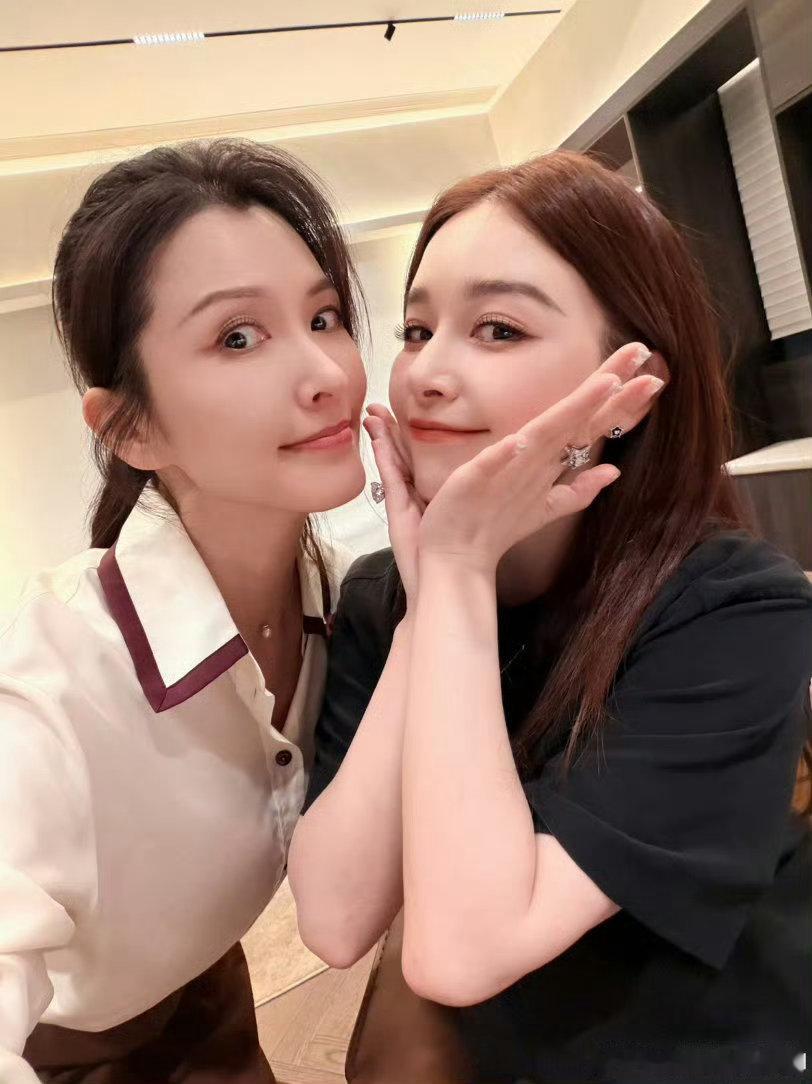 阚清子 牌子货看到没这般直率又可爱的性子瞬间就让阚清子收获了大批路人好感 