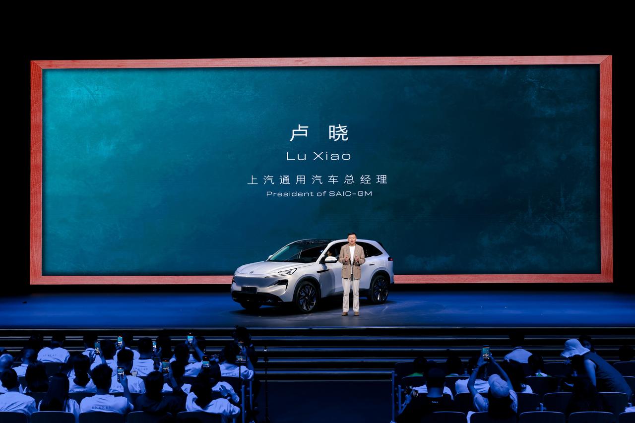 那些花里胡哨的标配，真不如别克至境E7实在
汽车圈有个怪现象：有的品牌把“标配”