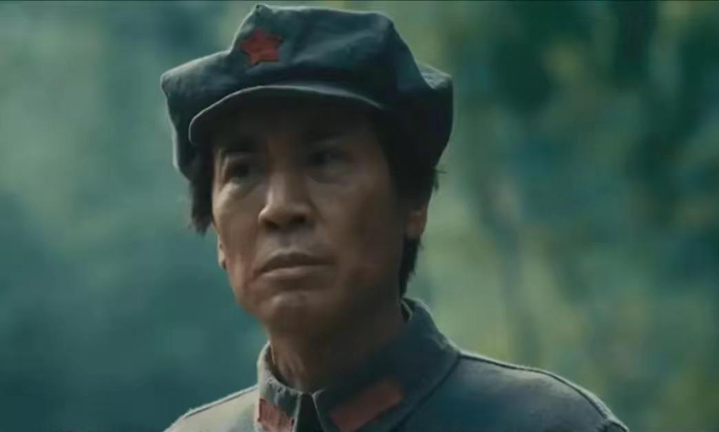 电视剧《伟大的长征》：也真是奇怪了！电视剧开播时，几个主角看谁都不像，可是怎么演