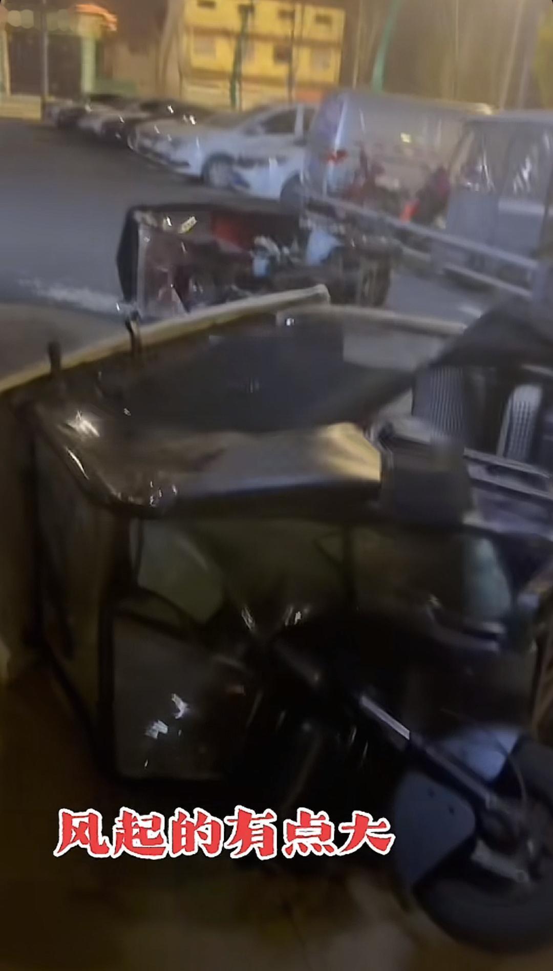 狂风暴雨依然等你 走过路过不要错过