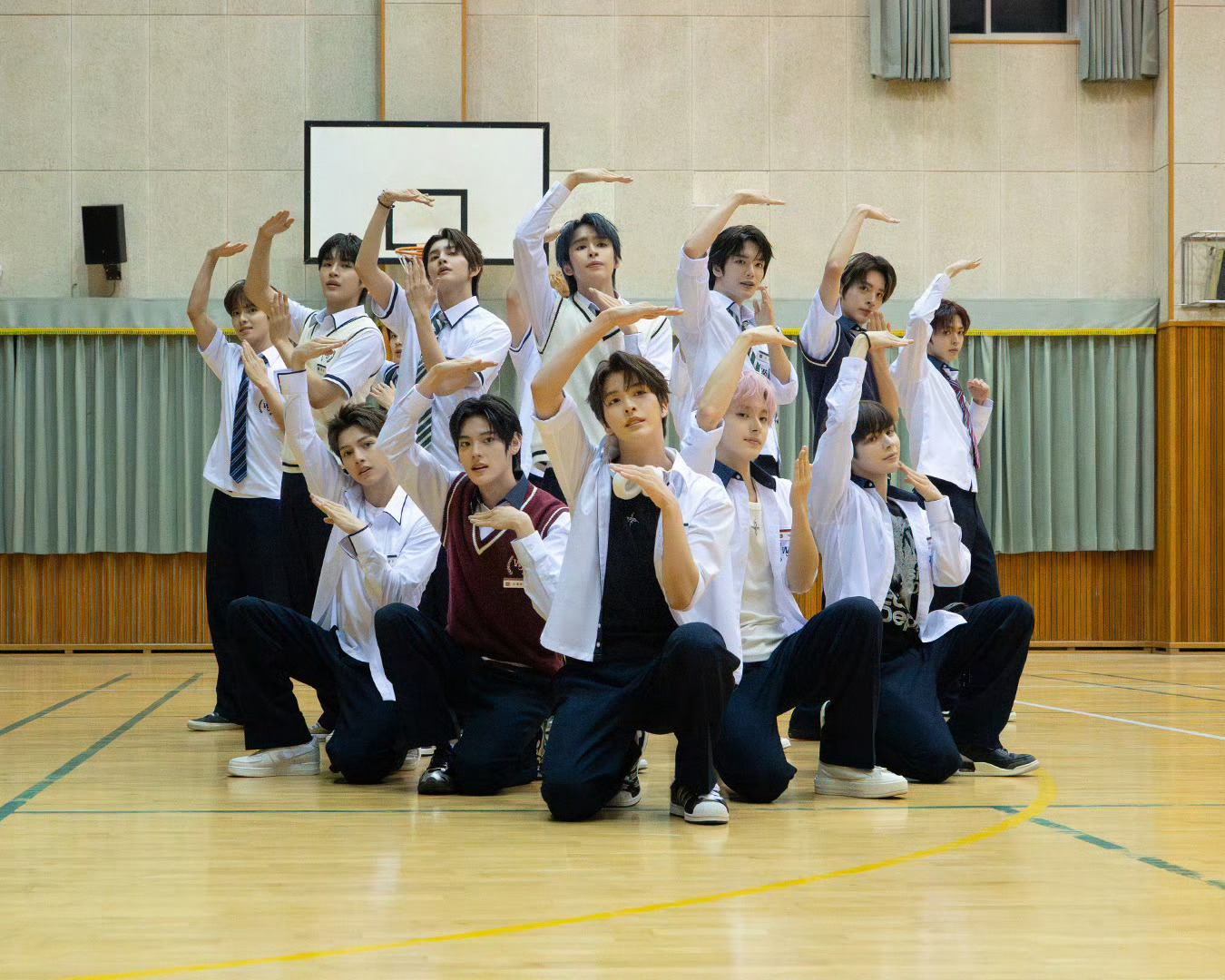 再发这种图你全家4️⃣了 