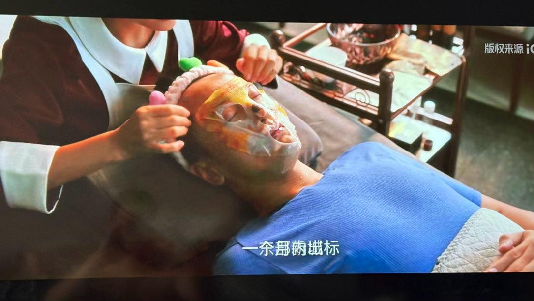 低智商犯罪，给黑道大哥安排了迷你面膜！哈哈哈哈哈哈哈 