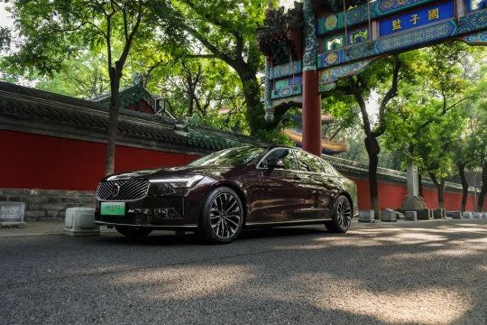** 30.09万！S90尊享价+8重礼！