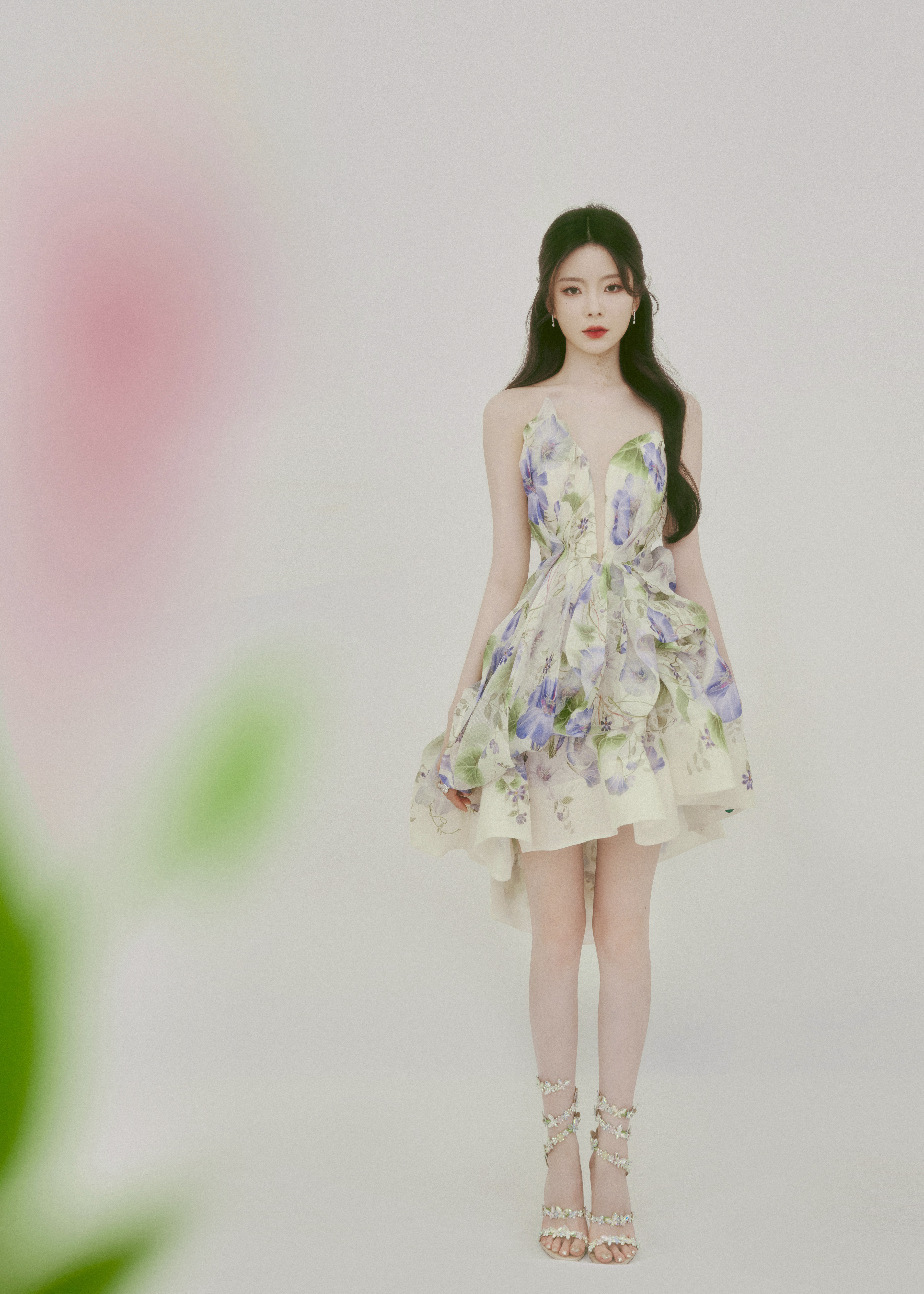 👠陈卓璇姐姐颜粉来的陈卓璇的挂脖背心和吻痕舞绝配