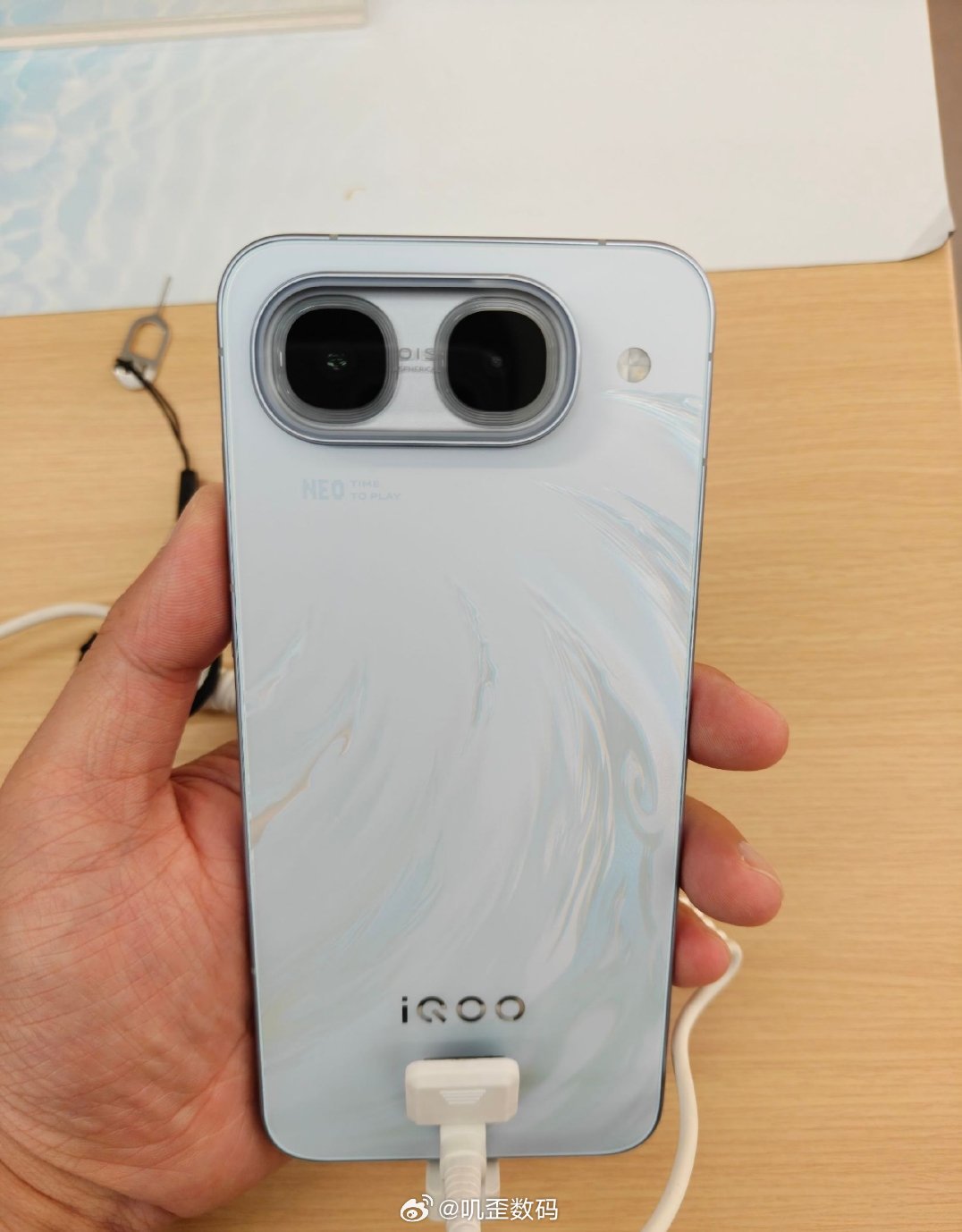 iQOO Neo11至尊版，这设计，变化好大