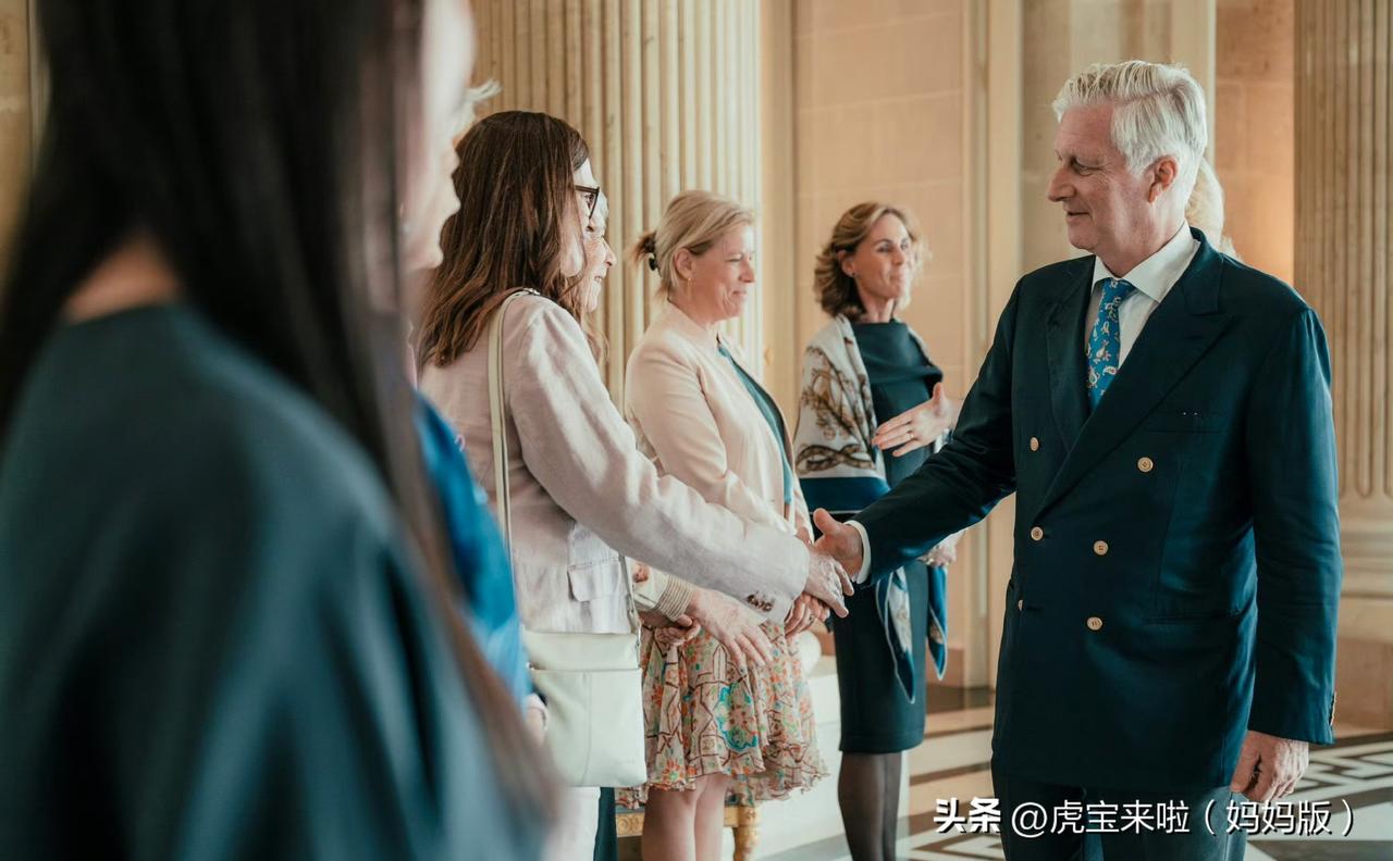 为庆祝即将到来的国际劳动妇女节，国王夫妇在王宫接见各领域杰出的女性代表！