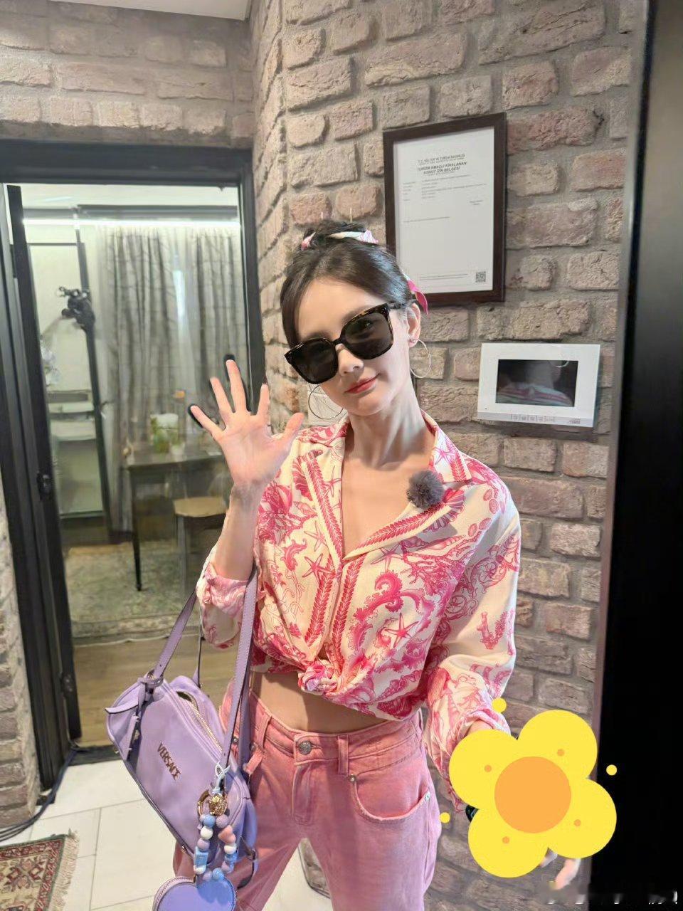 李一桐土耳其语唱出东北味被一桐的邪修式学语言笑到，满脑子都是那味儿！ ​[笑cr