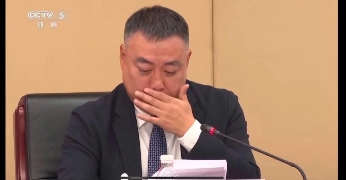 WTT国际乒联官网正式更新新的人事任命：
刘国梁卸任国际乒联董事会主席职务，
但