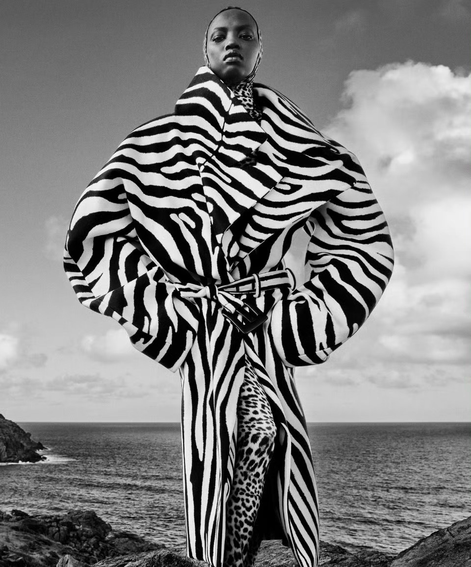 Vogue France August 2025  法国版八月刊封面超模Anok