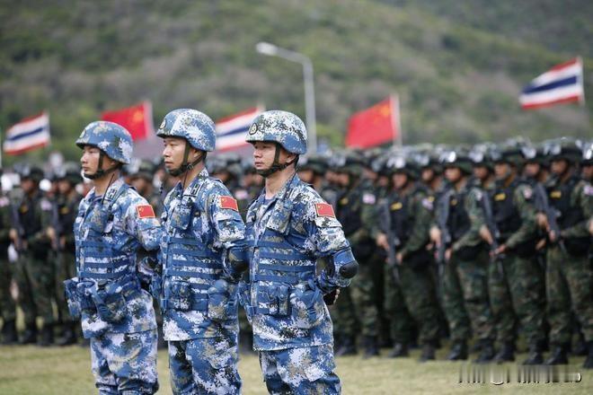 中马和平友谊联演兵临马来西亚！这次演习有啥新亮点？
 
10月13号下午，咱们的