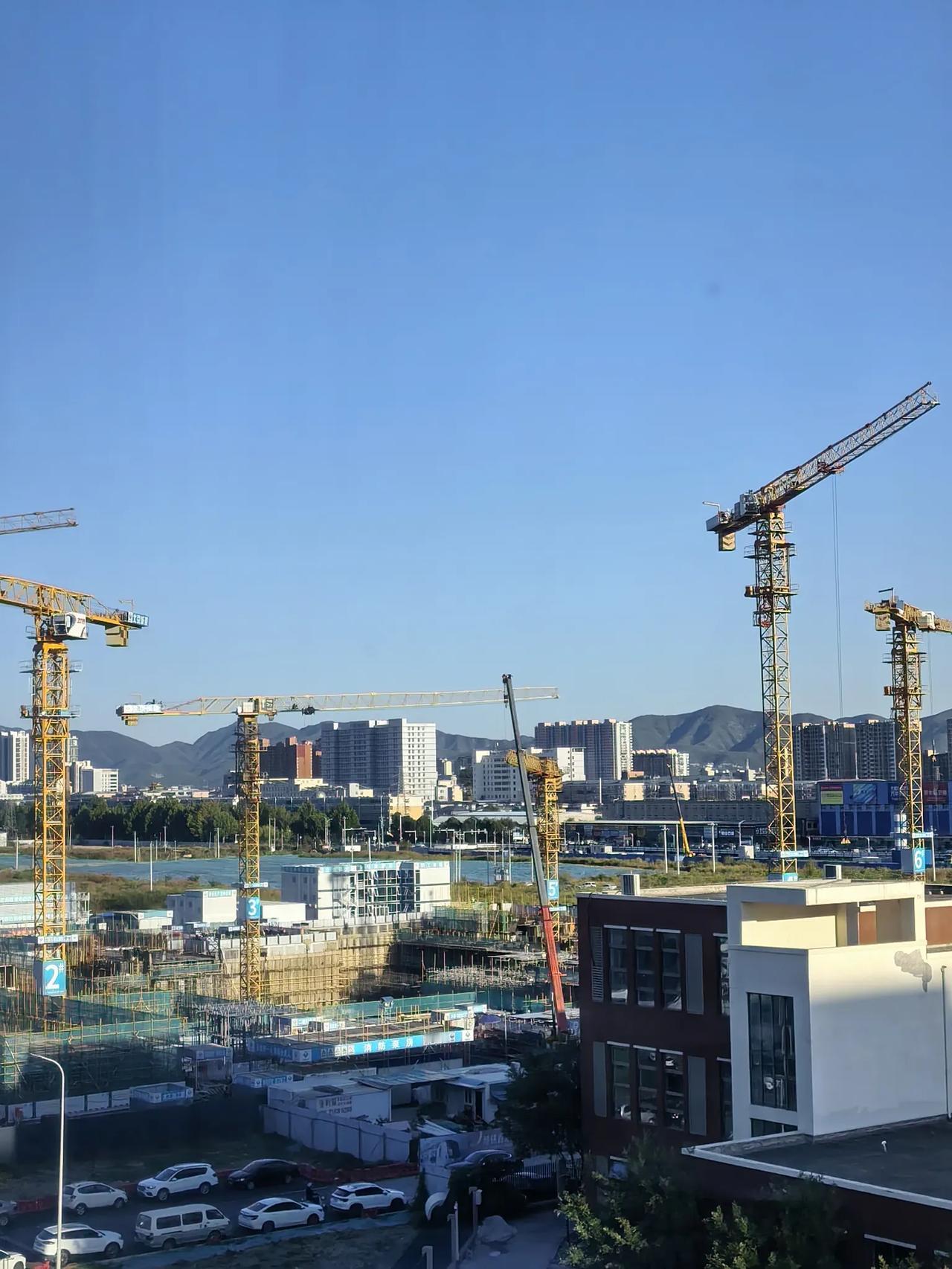 分享一下你随手拍下的照片繁忙的建筑工地