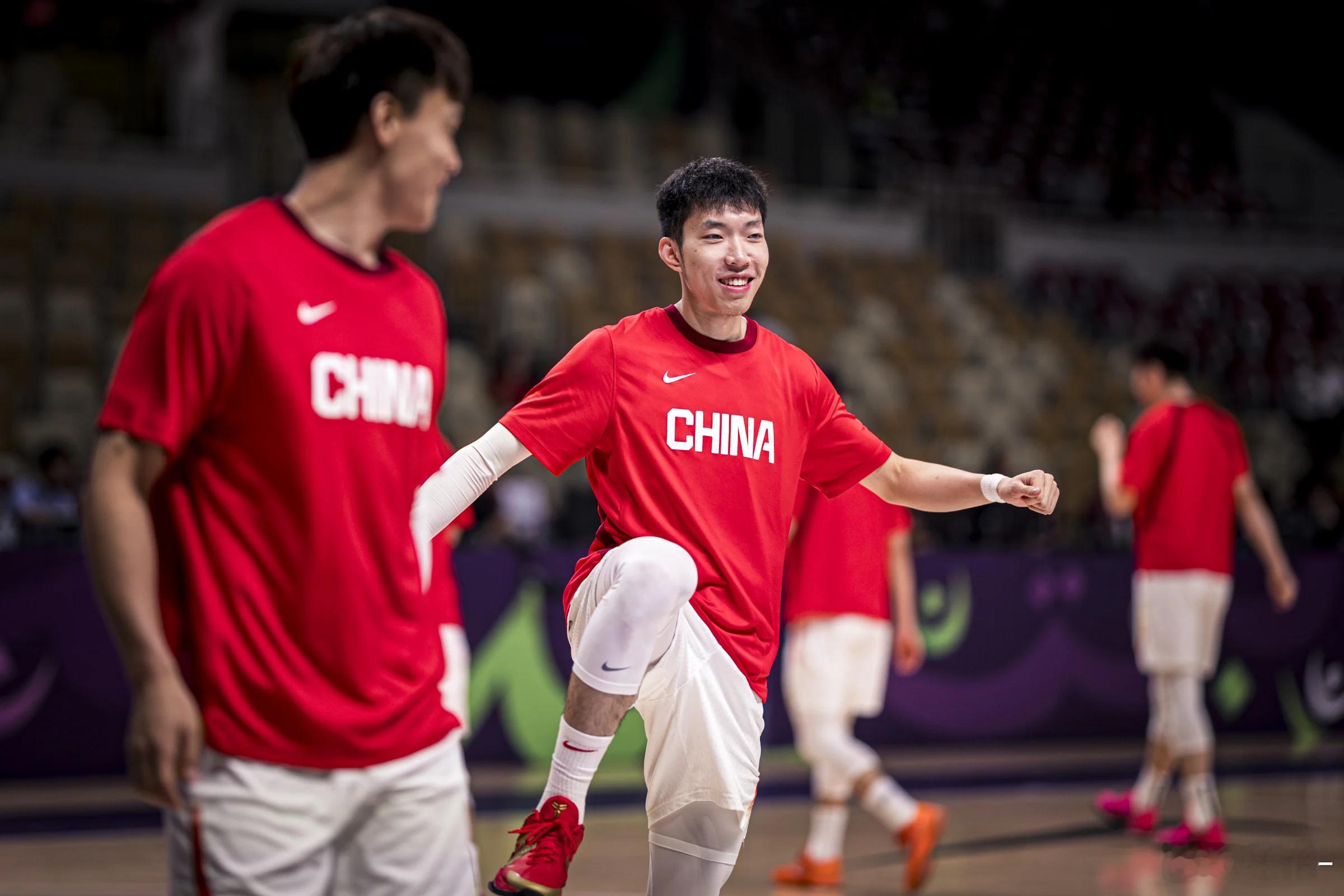 廖三宁！！！！节奏大师！！！！！8分啦，2分球3中3！终于等到你！！！！！中国男