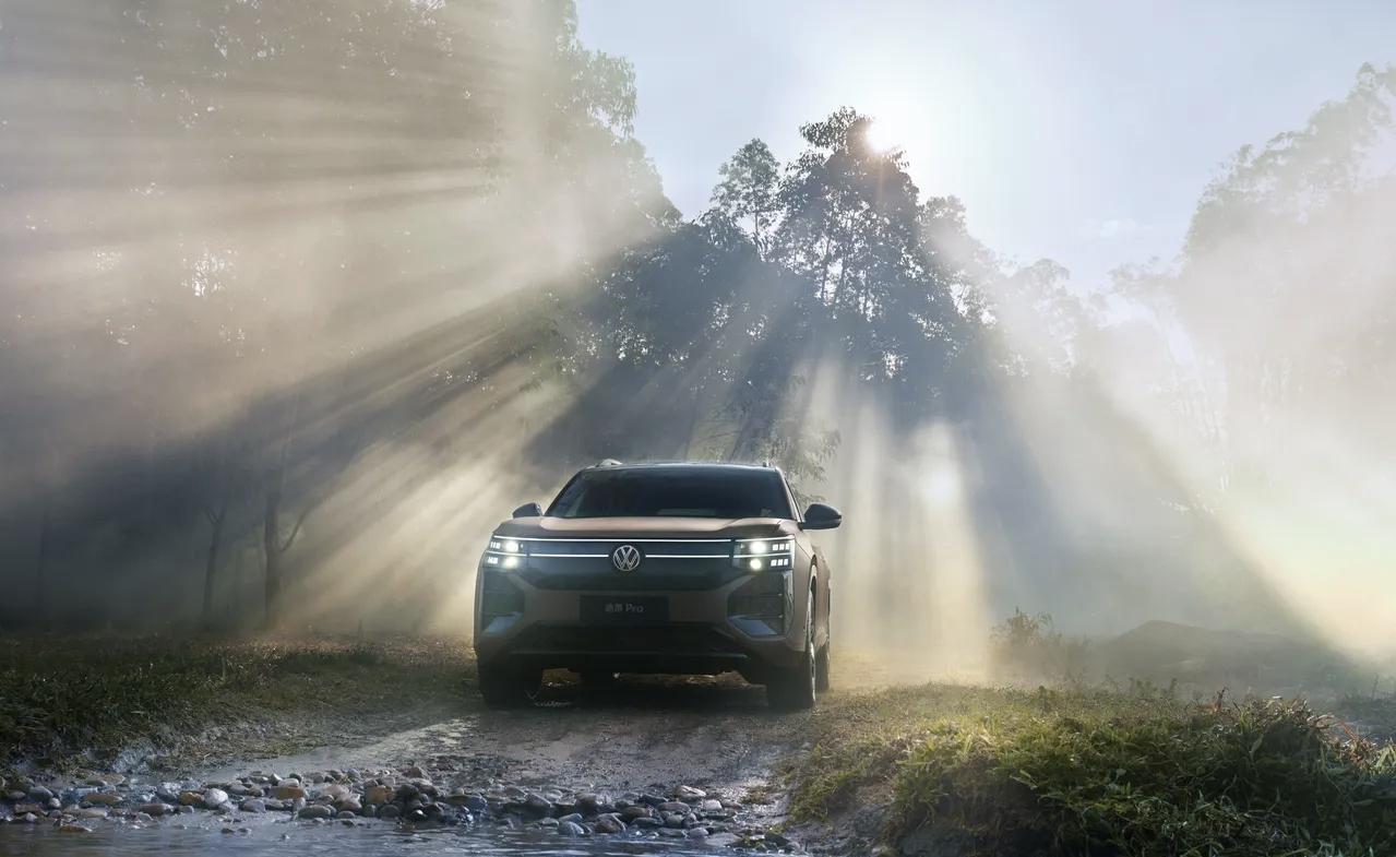 35🌹途昂Pro全境实力派
大众途昂Pro以燃油车身份实现了智能、空间、动力的