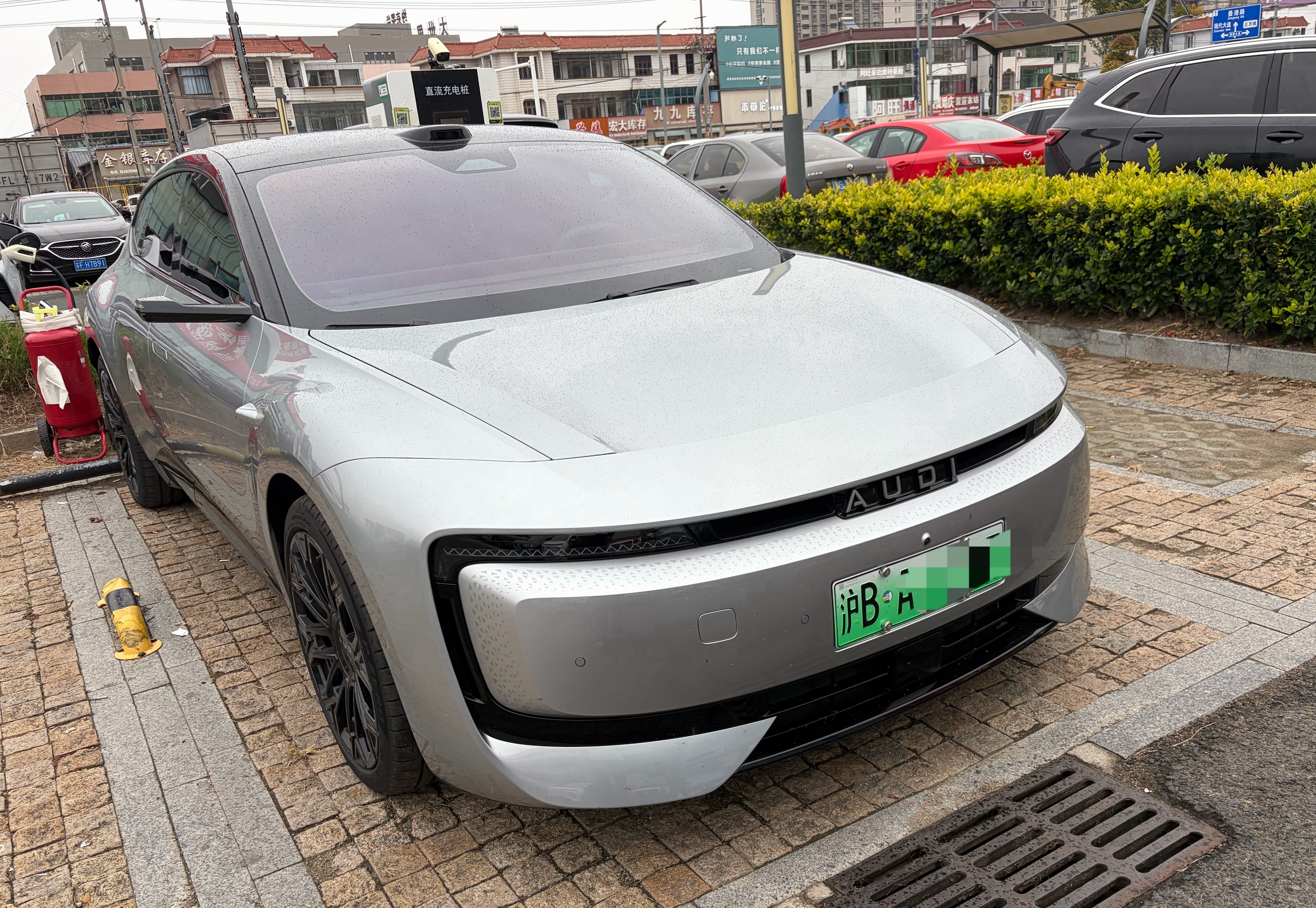 第一次在路上看到奥迪E5 Sportback我说谁这么时髦 原来是沪爷的车实车真