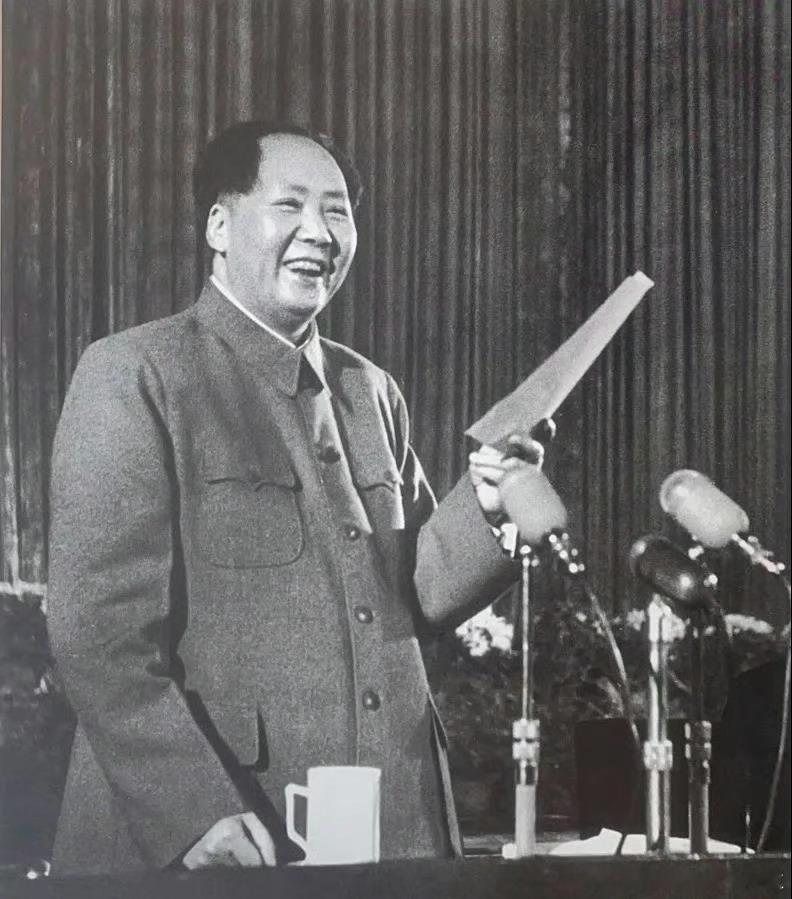 “待到山花烂漫时，她在丛中笑。”晚安😴-小马达  
