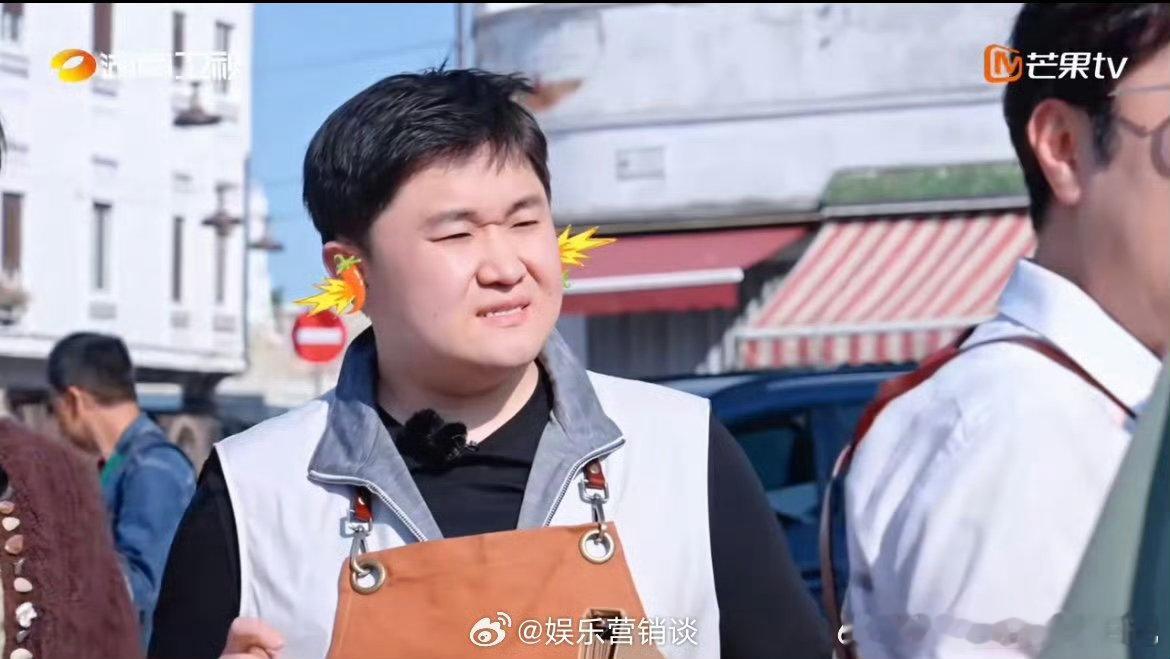 张百乔全障碍沟通丁禹兮给张百乔当嘴替中餐厅张百乔独特沟通方式承包笑点，丁禹兮嘴替