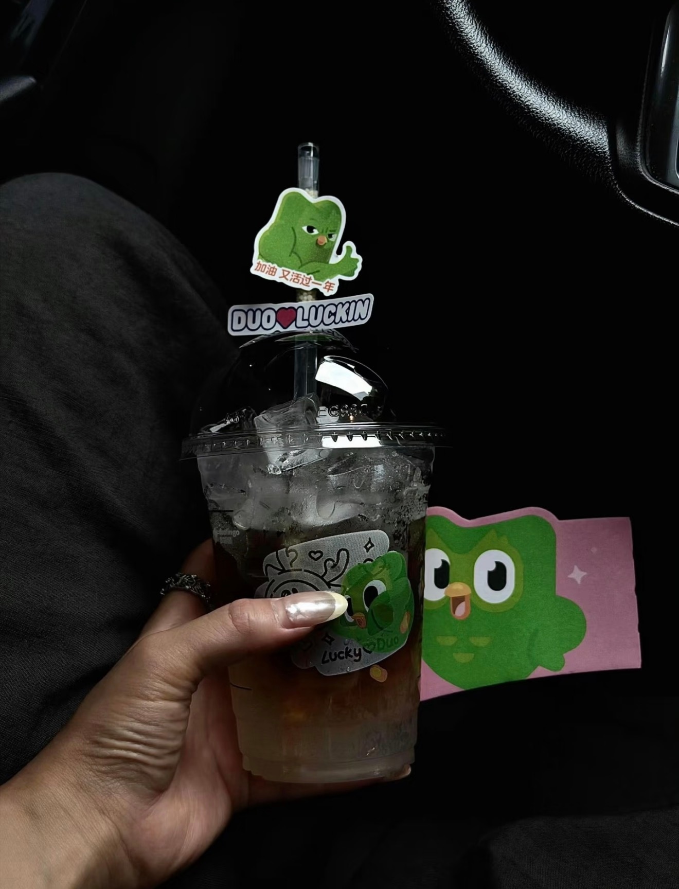 这个年纪不可能很漂亮了，但一定要快乐，尽量让自己身体舒服，让灵魂自由。 