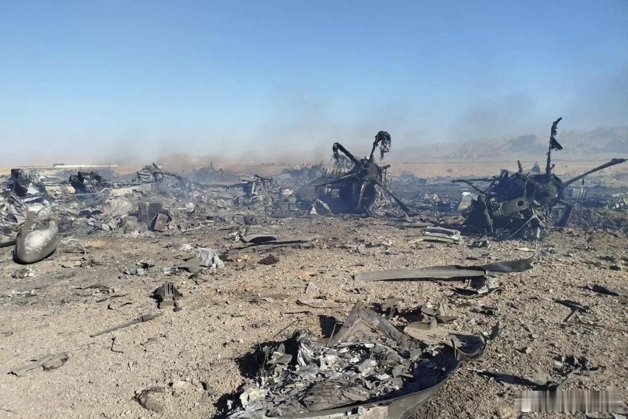 美空军推迟A-10攻击机退役时间当地时间4月20日，美国空军决定将A-10“雷电