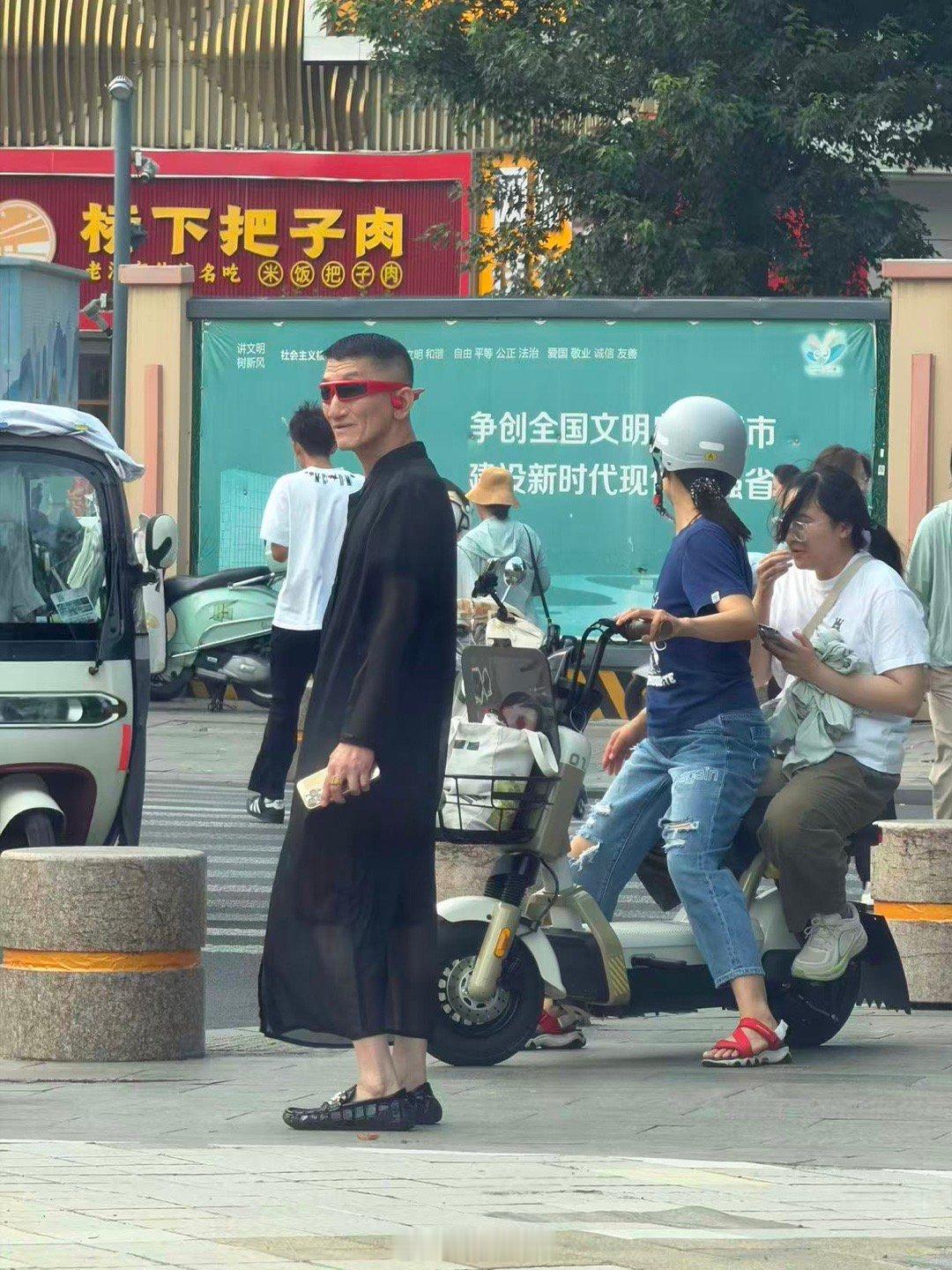 热热的夏天 济南