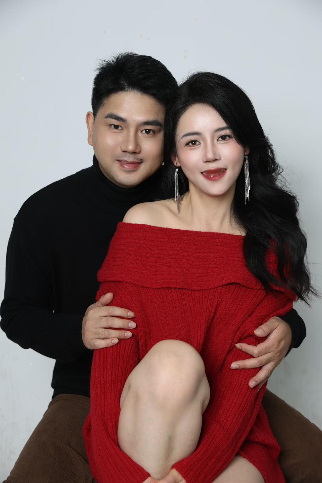 祝福大家圣诞快乐 ！[飞吻][蛋糕][福][福]感恩阿辉的许多爱&照顾、 保护&