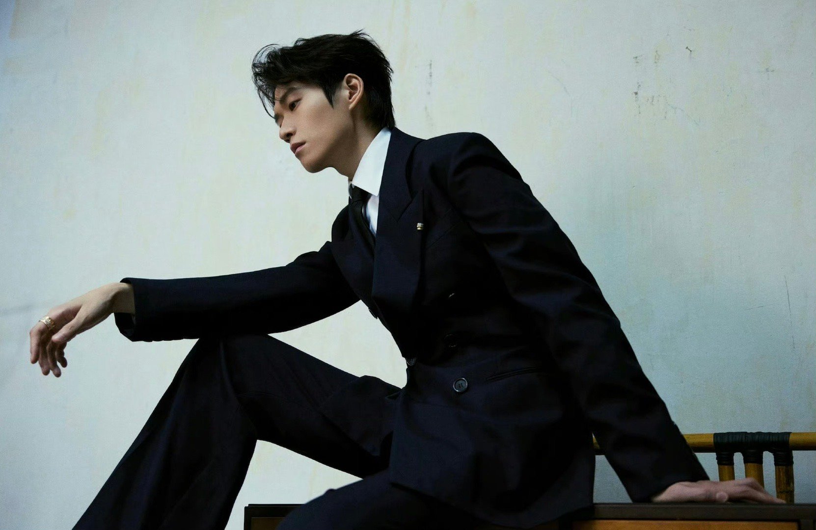 魏大勋、张艺兴、范丞丞、于适、刘耀文的百花奖造型出图，谁最帅气？ ​​​