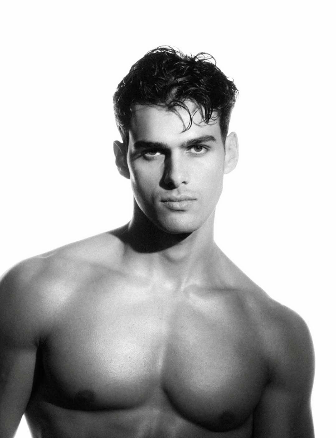 模特: Matt Alves | 📸摄影师: Jacob Ishak 