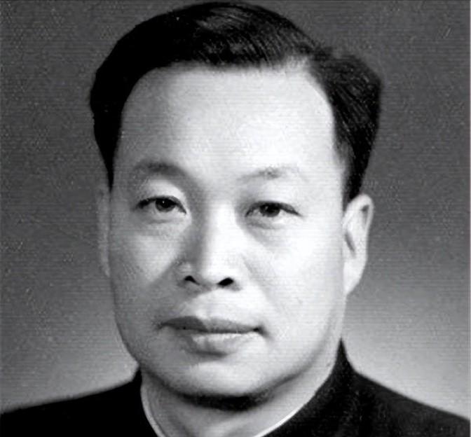 1972年，74岁的叶企孙在大街上乞讨，他走到一个学生跟前，低头偷偷说：“给我点