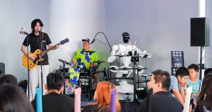 让消费者“可触、可玩、可购”！首家“机器人科技体验店”年内将亮相北京