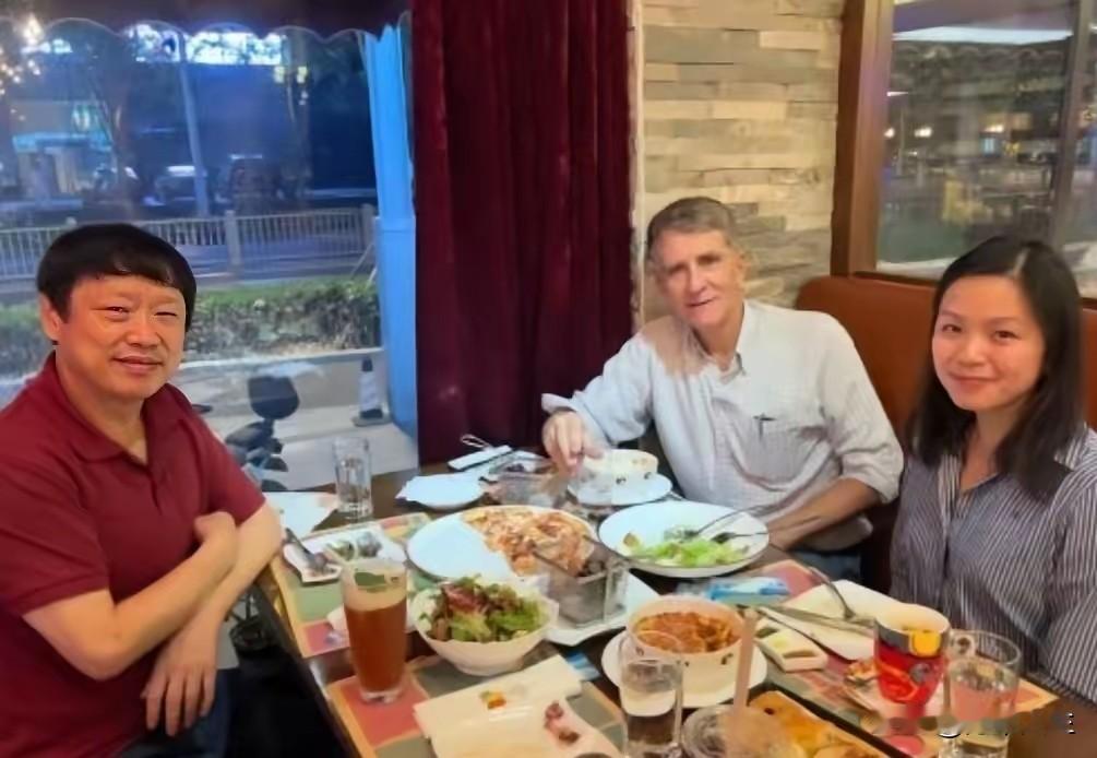 俗话说酒逢知己、烟遇同好，物以类聚、人以群分，什么样的人便会融入什么样的圈子。像
