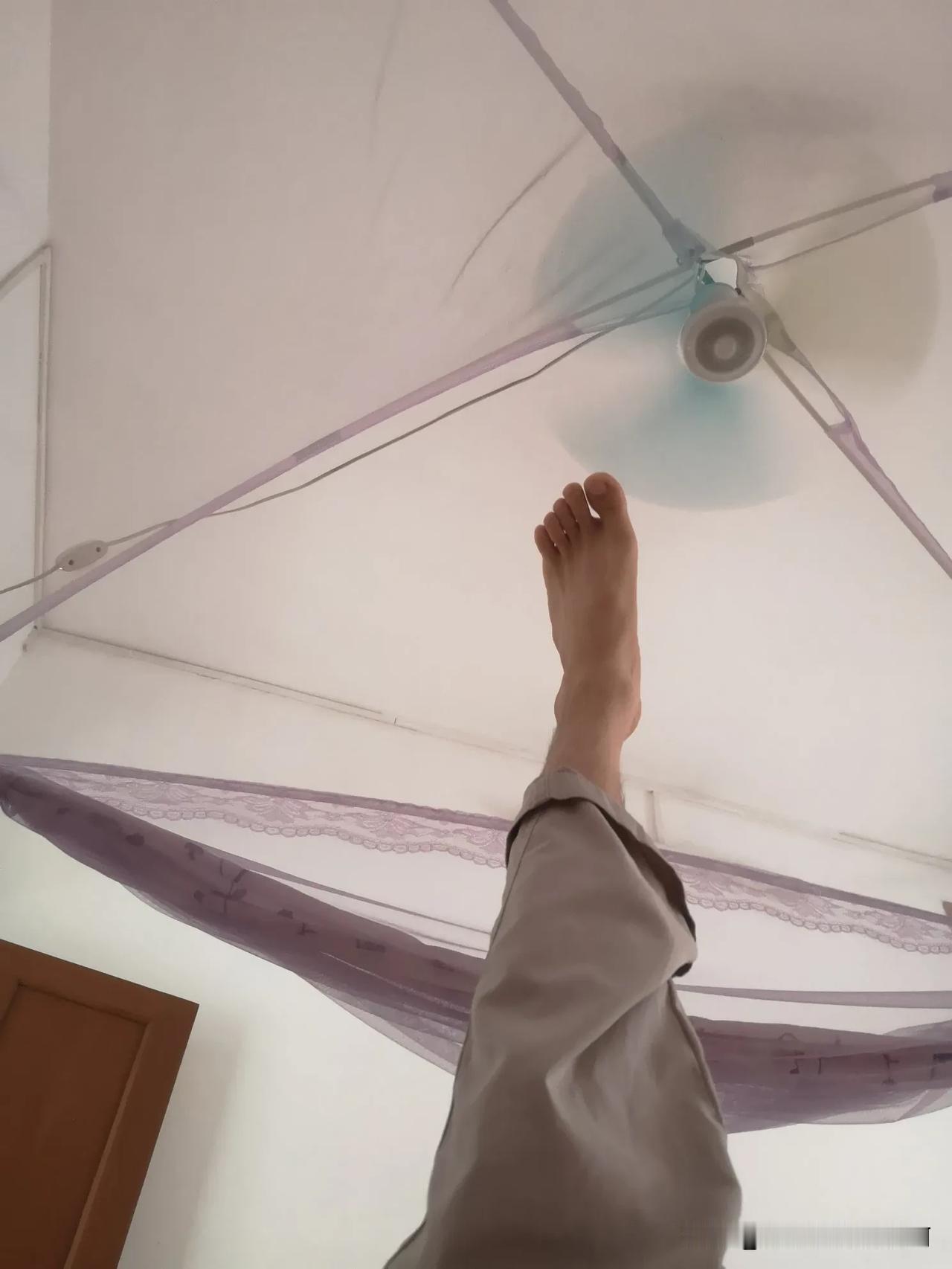 午睡睡不着，晚上也睡不好，可能晚上熟睡的时间都不够两个小时，会不会脑萎缩……
夜