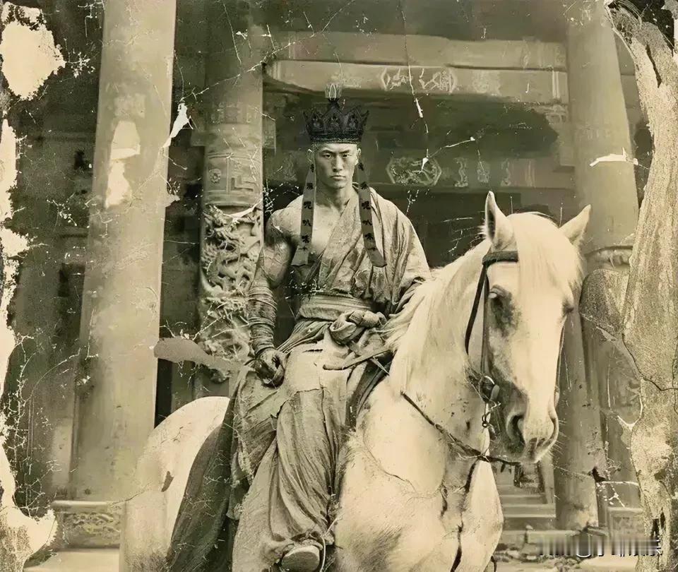 这才是真正的唐三藏，一身腱子肉，比C罗还要帅。孙悟空都需要他保护，所以才拜他为师