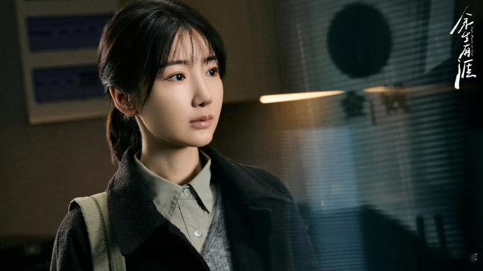 毛晓彤自曝拍戏连哭90天毛晓彤为演叶思北连哭90天，这份敬业令人佩服。角色因她的