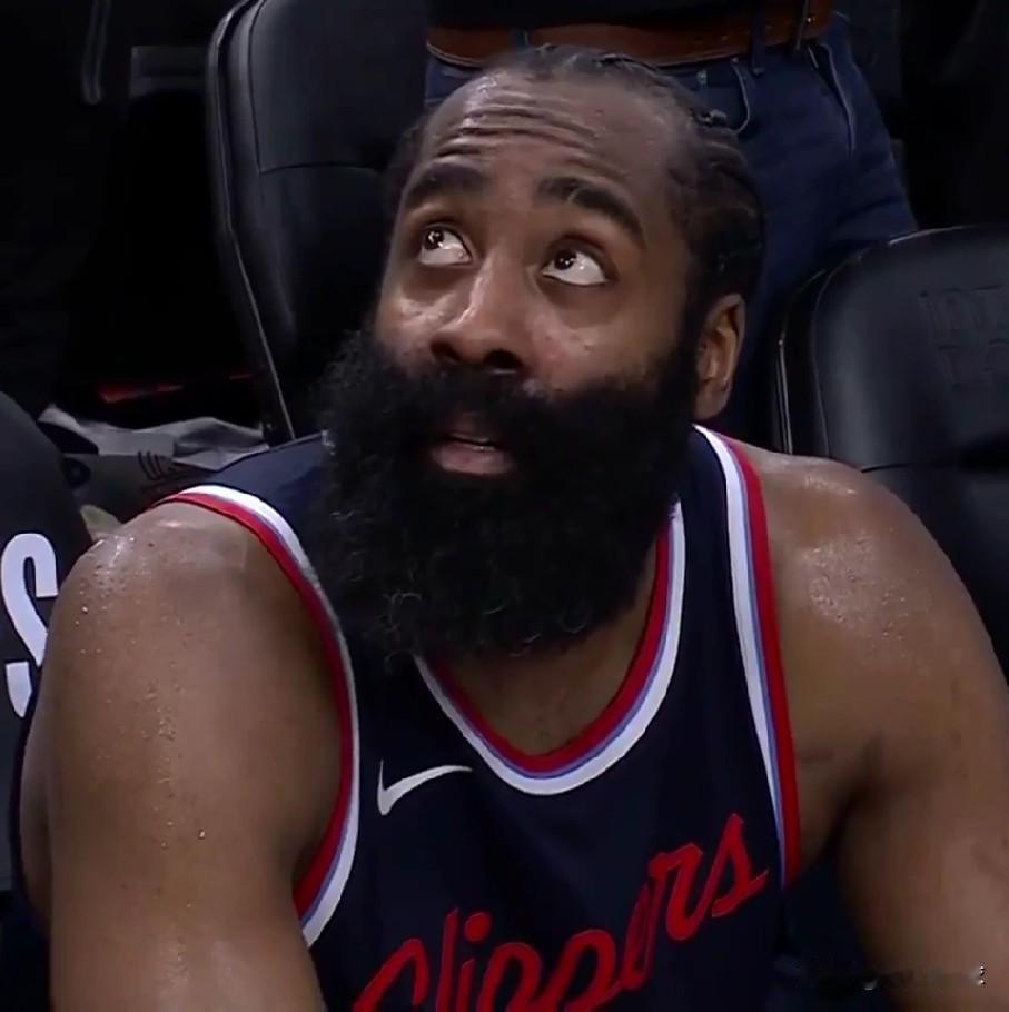 新赛季打到目前！！！
这6支球队的成绩下滑比较严重！！！
1：快船，6胜21负西