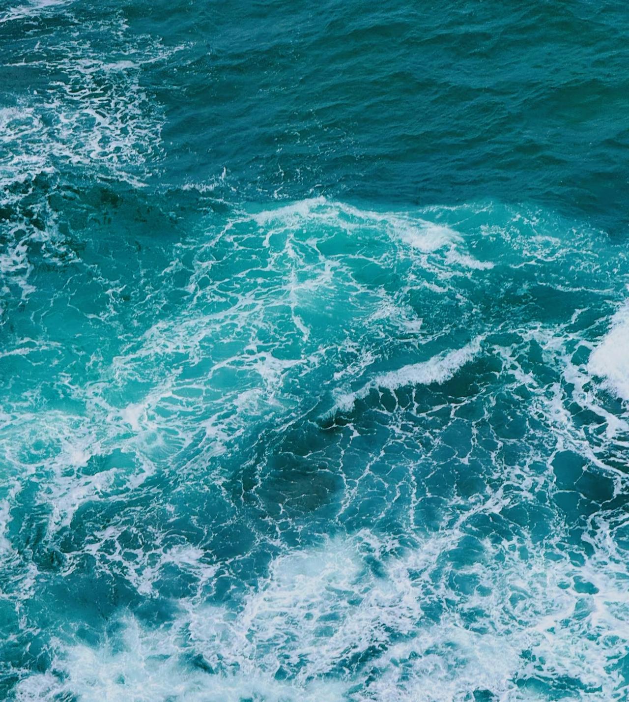 “现在找女朋友，甚至结婚，也别纠结什么二手的，三手的， 若干手的！一个真正优质的