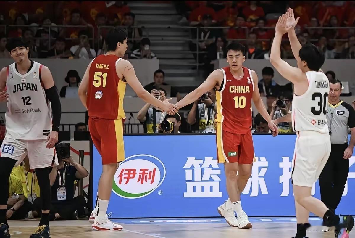乒乓球输了，篮球输了，排球也输了，足球没有赢过！我个人感觉体育这一块全面退步，体