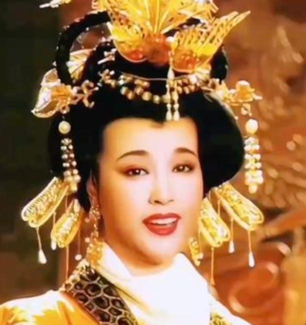 5月13日，竖屏微短剧《武则天传奇》正式上线，75岁的刘晓庆第五次饰演武则天，距