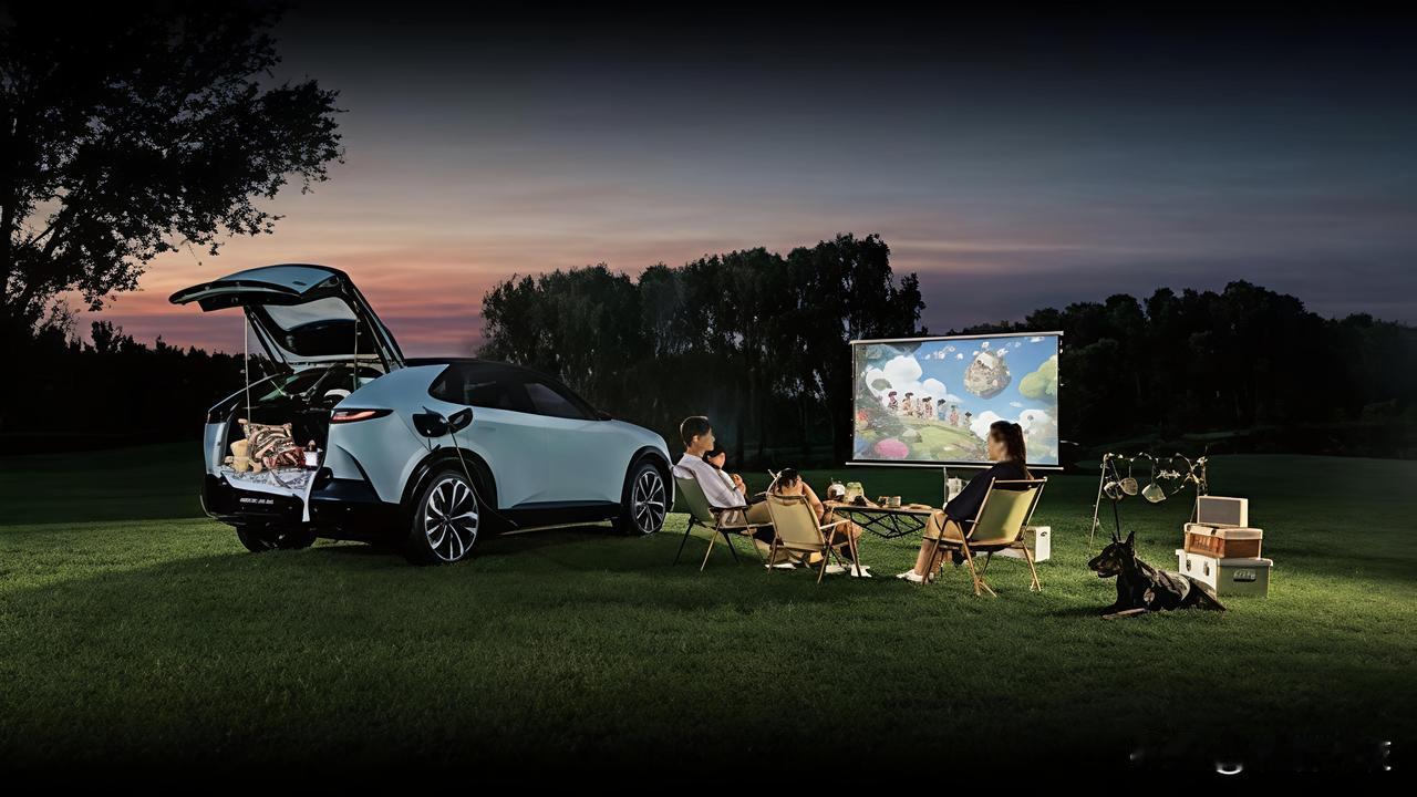 出门采风，我尝试减少行囊，只带手机和平板。遇到触动心弦的古村落，拿起手机随手一拍