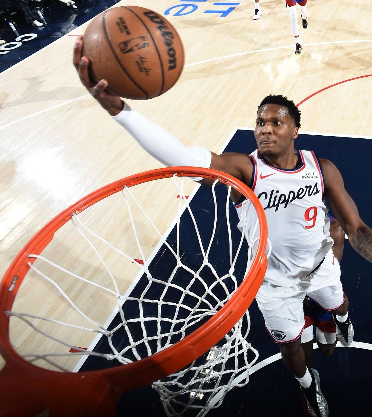 这就是来自马年的玄学吗？
春节后的第一场快船比赛，马瑟琳直接来了个“一马当先”。