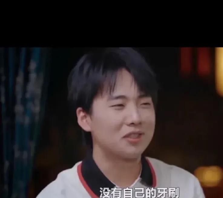 现在再看郭麒麟曾经说过的话听起来真是蛮心酸，想想当初他一个小孩，是怎么过来的明明