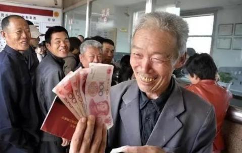 专家天天喊着出政策刺激消费，可老百姓为什么就是死活不掏钱？越刺激越没动静？说句难