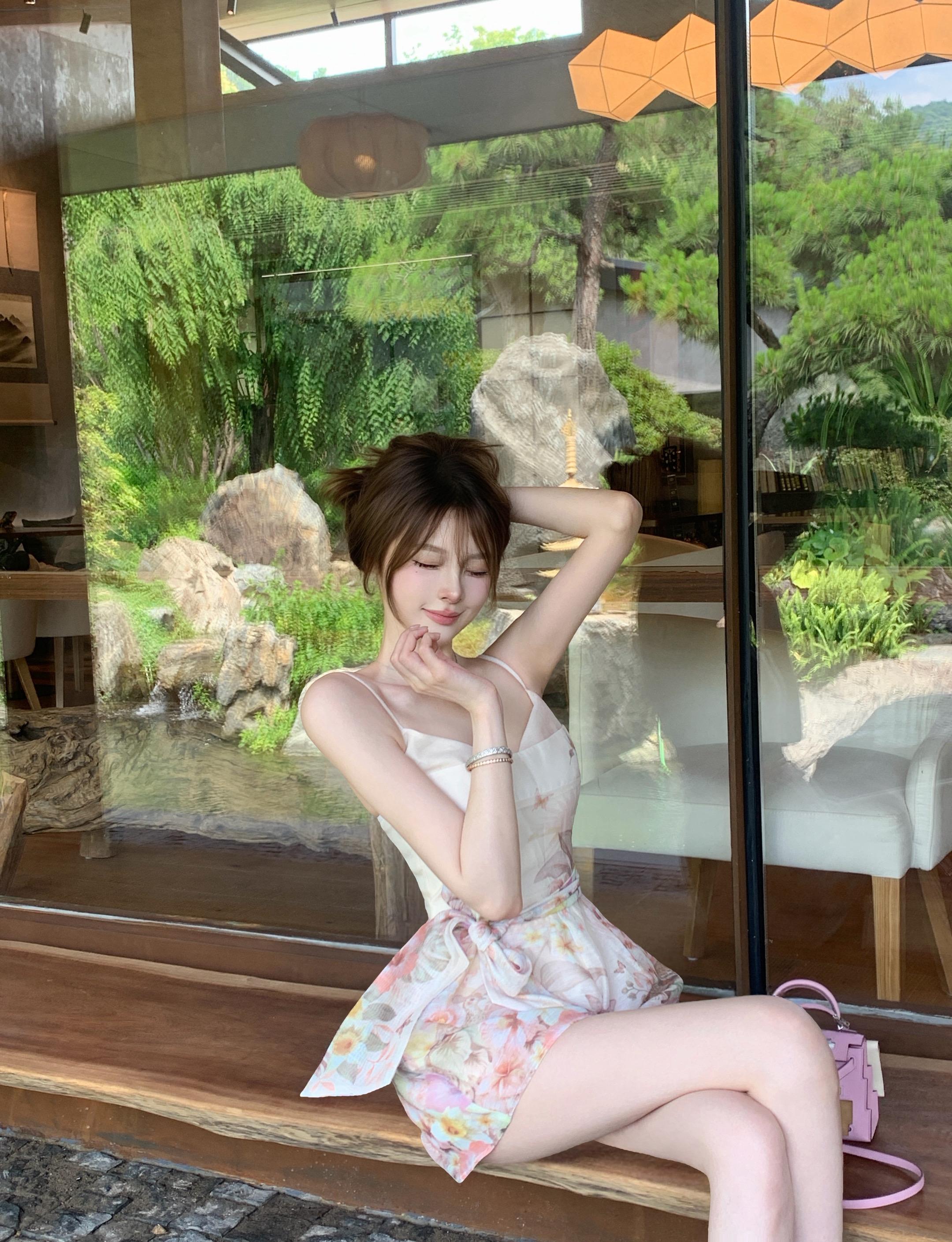 睡安稳的觉 穿漂亮的衣服 做好看的美甲 去想去的地方 做更好的自己 远...