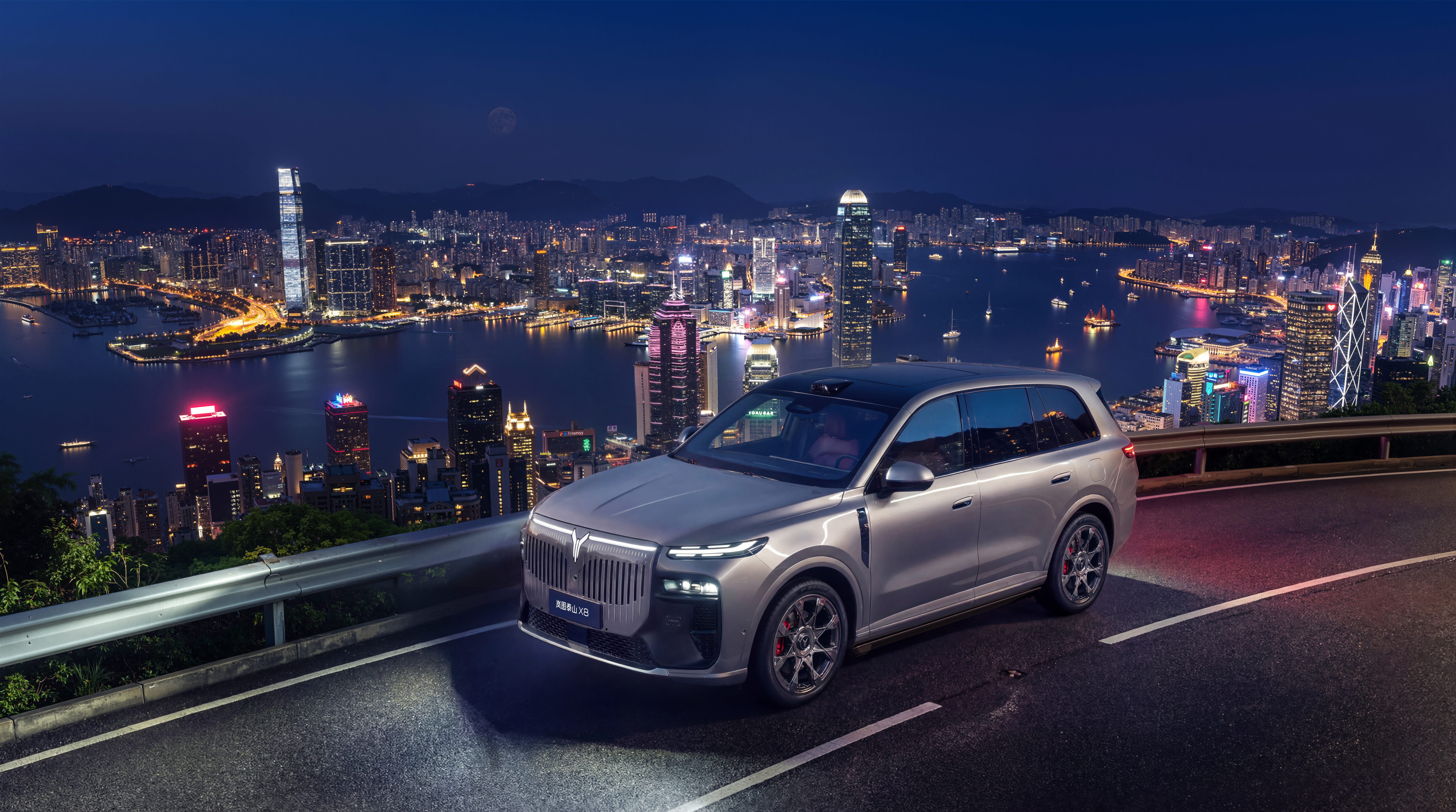 岚图港交所挂牌上市，作为央国企高端新能源汽车第一股，这个身份本身就是最大的看点。