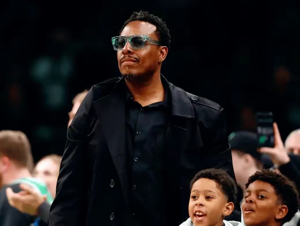 皮尔斯谈NBA历史小前锋总统山：1、勒布朗-詹姆斯皮尔斯：勒布朗不仅是NBA历史