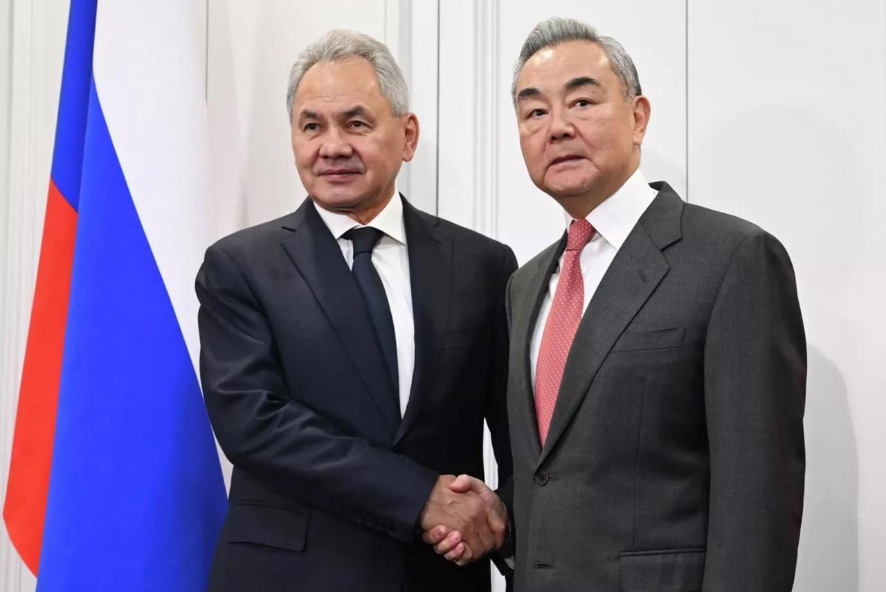 在伊朗局势剑拔弩张之际，俄罗斯安全会议秘书绍伊古抵达了中国，将同中国外长举行会晤