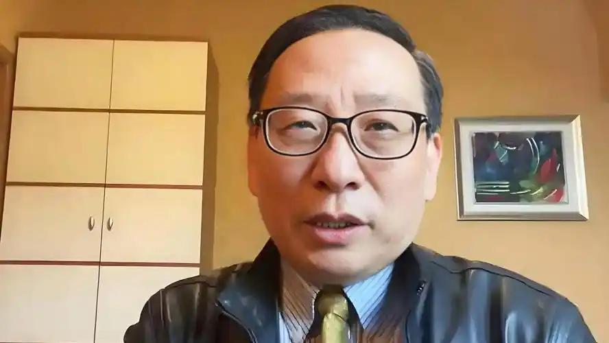 当美国决定把中国的“思念水饺”、“恰恰瓜子”和“七匹狼服装”都列入制裁黑名单时，